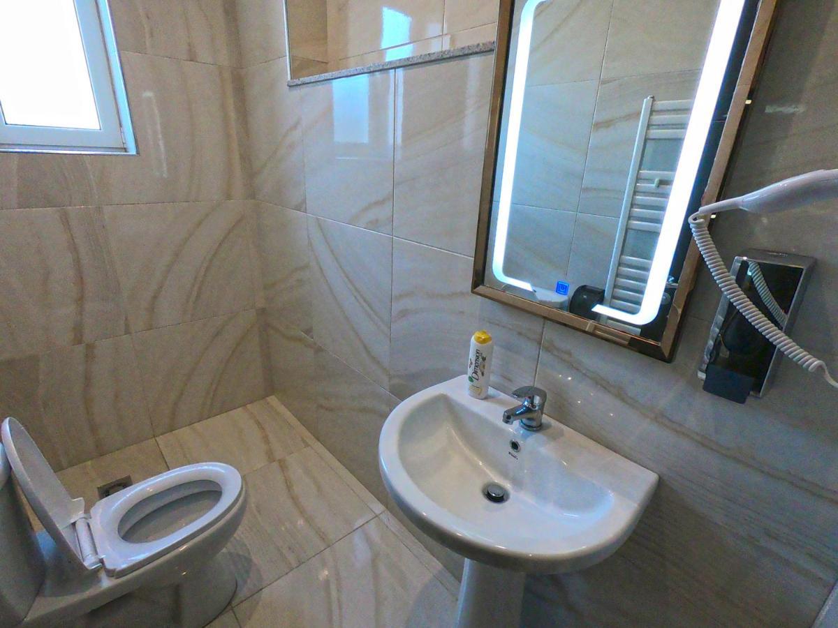Hotel St.Pauli Shkoder Luaran gambar