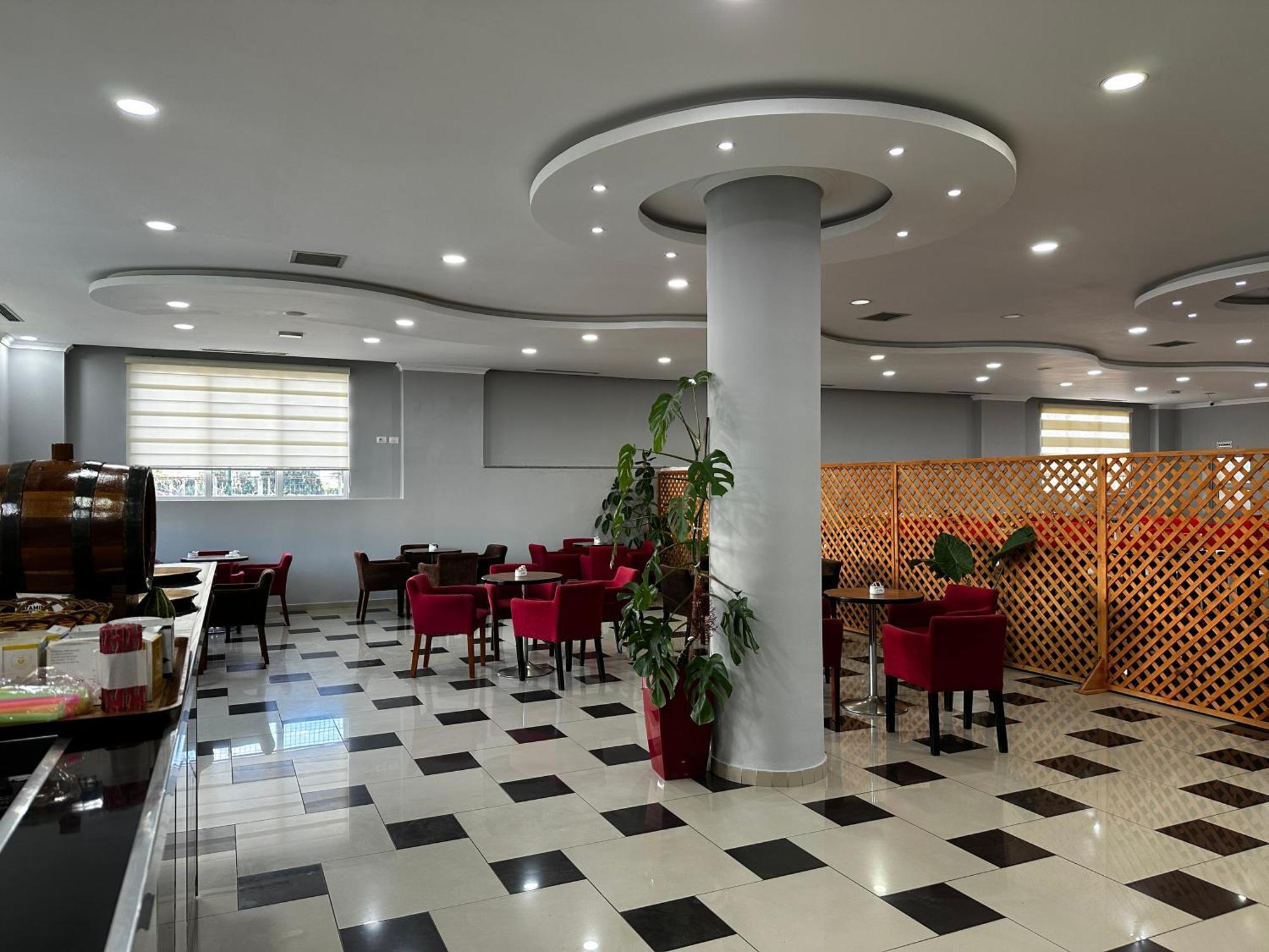Hotel St.Pauli Shkoder Luaran gambar
